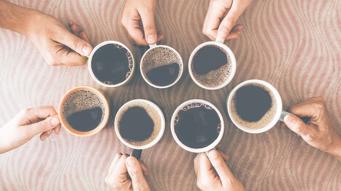 7 coffee mugs clustered together