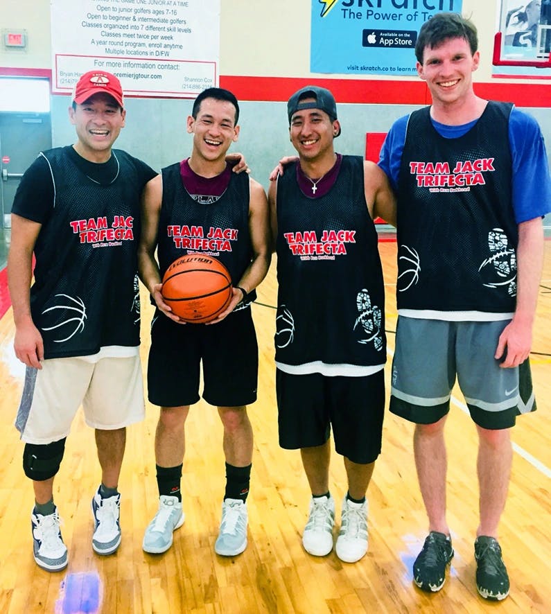 4 men on basketball team